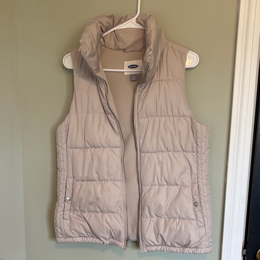 Old Navy Light Tan Puffer Vest